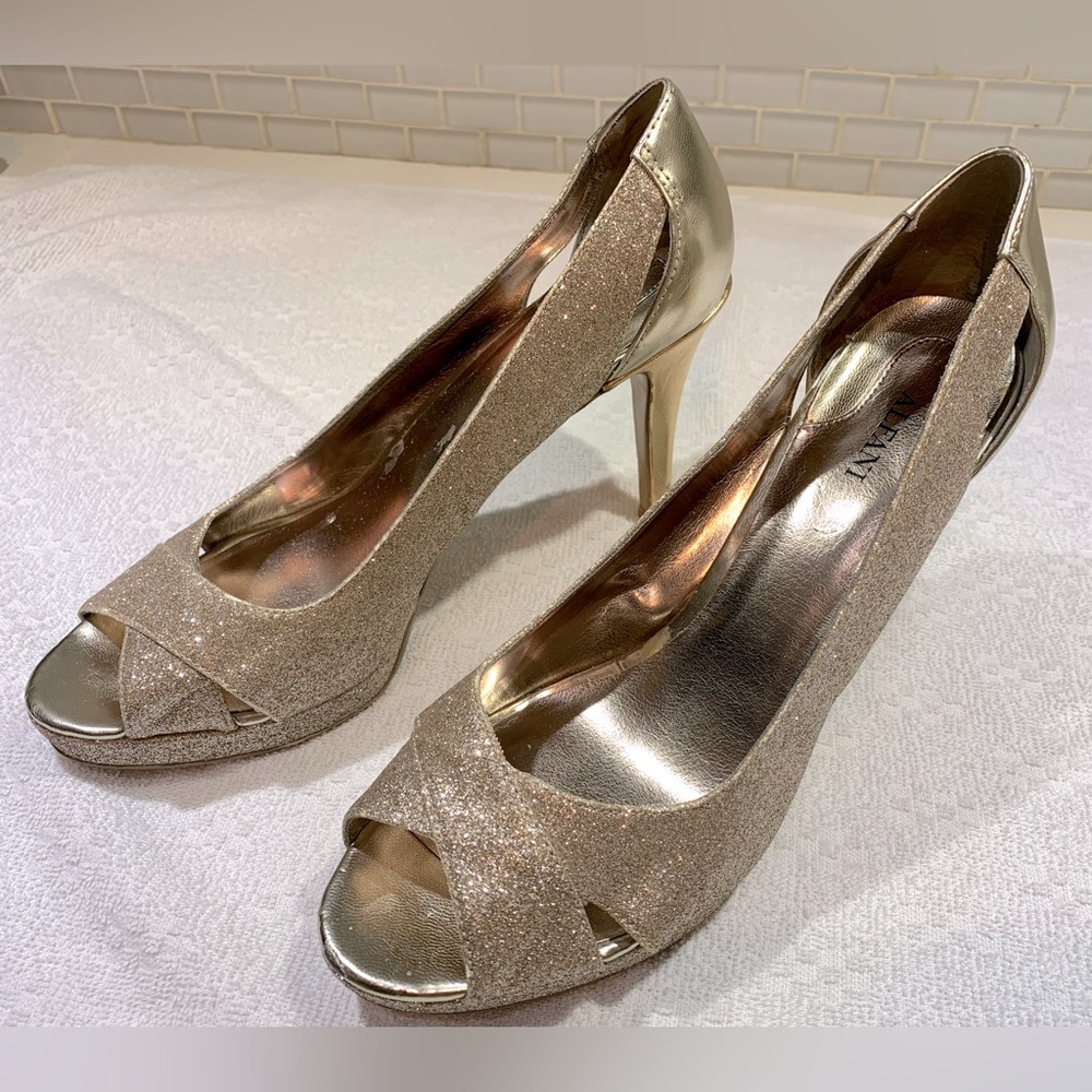 Gold heels open toe